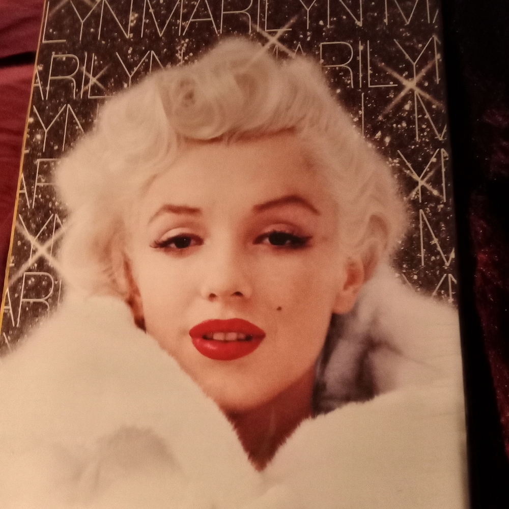 Marilyn Monroe vintage poster     11 /17 black
